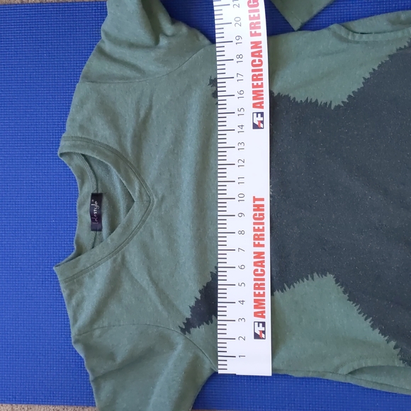 Oversize sweater , 32" length - Picture 3 of 3